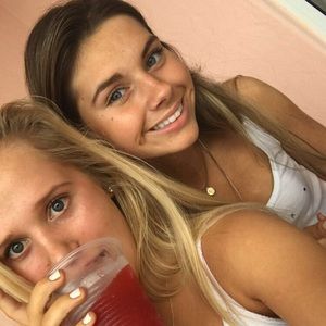 Meet your Posher, Khloe